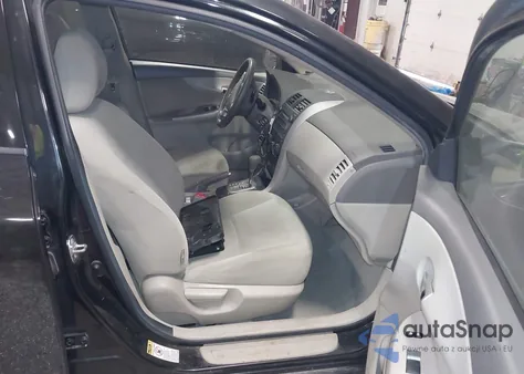 2010 Toyota Corolla Le z USA, uszkodzony, nr VIN 2T1BU4EE2AC339701